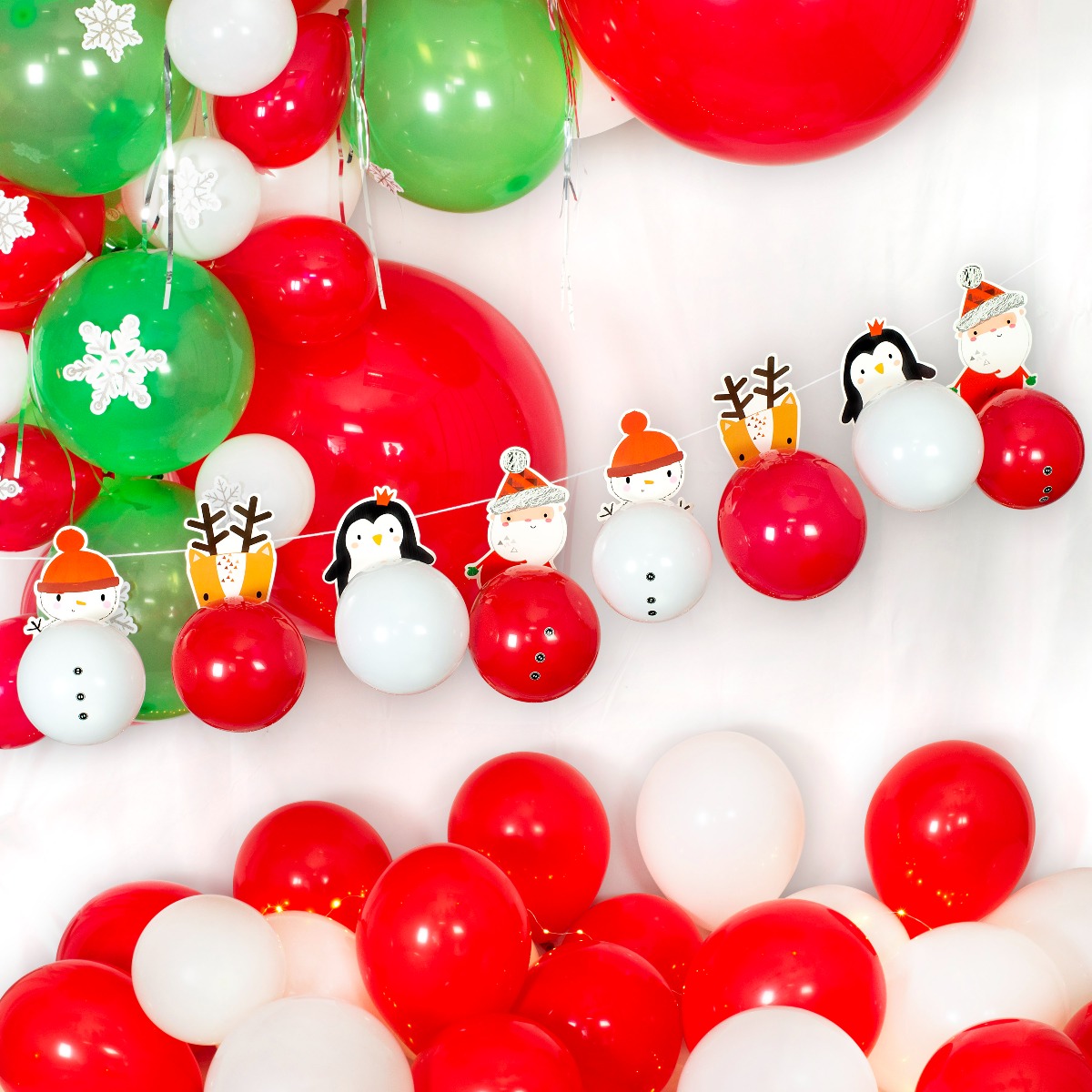 Pukka Party 1.5m Christmas Characters Balloon Garland